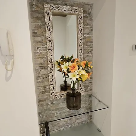 Vanity House Apartment La Spezia
