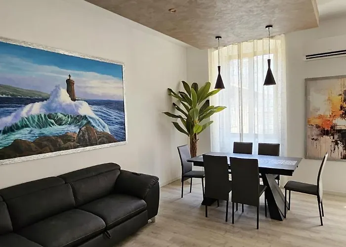 Vanity House * La Spezia